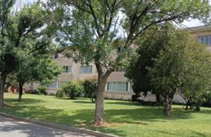 Stylish 1-Bedroom Apartment in Packwood Towers, Lambton