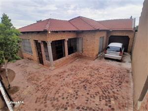 House For Sale in Hammanskraal