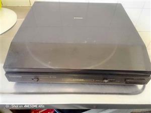 PIONEER STEREO TURN TABLE (not tested)