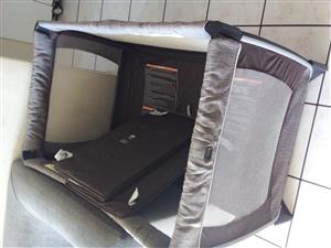 Chicco Lullaby Baby Crib