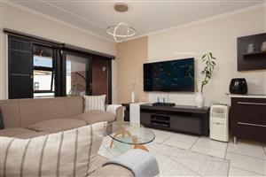 Apartment For Sale in Glenvista