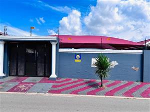 2 Bedroom House For Rent in Fleurhof