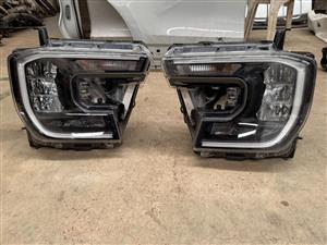 Ford Ranger T9 headlight