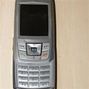 Samsung E250 cellphone for sale