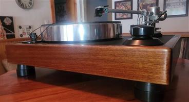 VPI CLASSIC 30TH ANNIVERSARY SPECIAL EDITION TURNTABLE