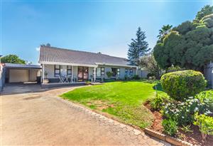 Stunning 3-Bedroom House For Sale in Mindalore, Krugersdorp – Perfect For Family Living!