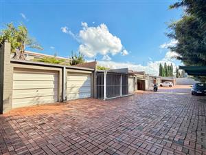 Townhouse For Sale in Beyerspark