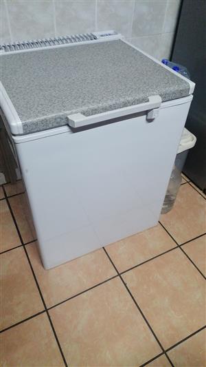 Gas / Electrical freezer 