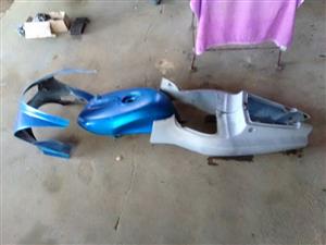 SUZUKI GK 76 fairings