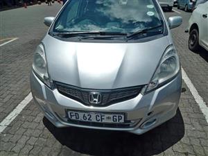 2011 Honda jazz 1.5 i-vtec manual  Mileage 82000km