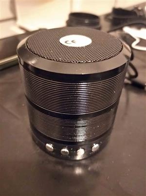 Rechargeable speaker with radio function and usb port for sale