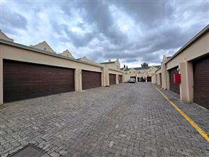 Beautiful   3Bedroom 2.5 Bathroom Townhouse for Sale in New Redruth