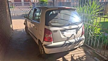 Hyundai Atos 1.1 2006 model with G4hg engine stripping for spares code 2