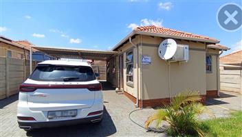 House For Sale in Rosslyn