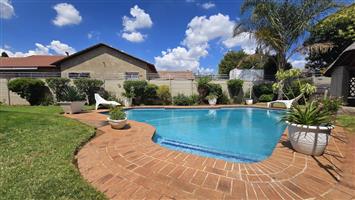 House For Sale in Brackendowns