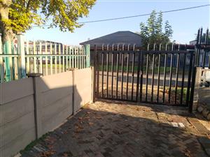 2 Bedroom House to Rent with Flatlet