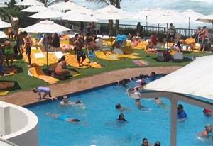 Umhlanga Sands 4* resort, right on the beach