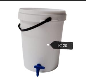 20LITRE BUCKET WITH LID AND CHILD LOCK TAP