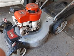 Briggs and Stratton 5HP Lawnmower 