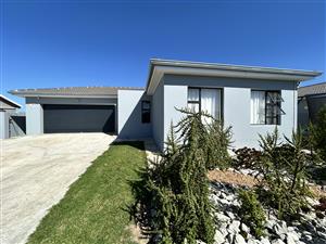 Family home in fountains Estate