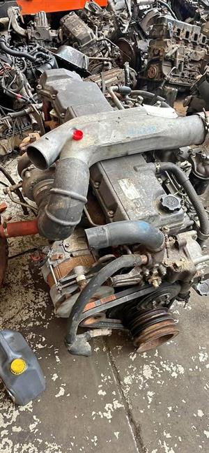 HINO Jo8C MANUAL PUMP COMPLETE ENGINE