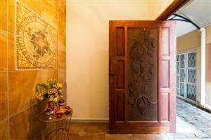 Townhouse For Sale in Amanzimtoti