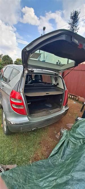 Mercedes benz A180 CDI W169 STRIPPING FOR SPARES AT SPARELINE AUTO