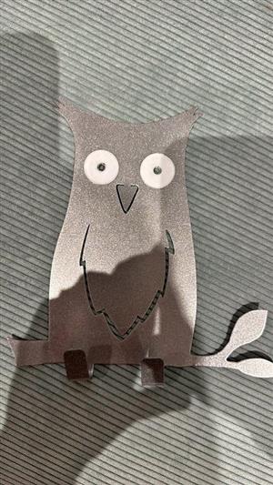 Owl bedroom hook.  Good condition. Collection in Seapoint.