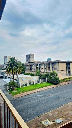 Apartment For Sale in Ferndale