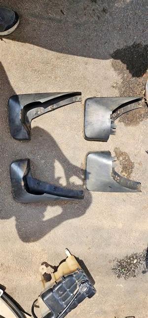 Jeep Commander 3.0 Mudflaps For Sale Call or WhatsApp