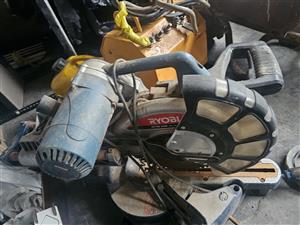 Used Power tools , building Scaffolding , 20 Deck plates and Dumpy Level 