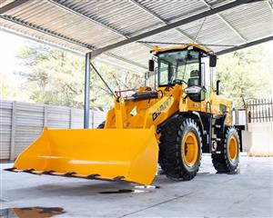 New Giant 958 loaders available