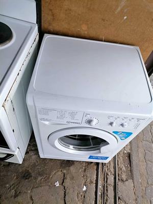 Indesit Washing machine 2