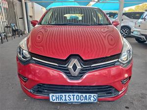 2017 model Renault Clio 