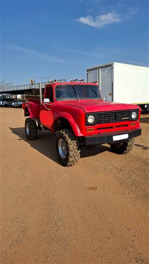 USED 1975 INTERNATIONAL 4X4 BAKKIE FOR SALE 