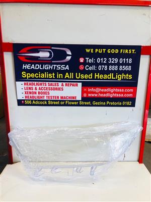 Toyota Rav4 left side headlight replacement lens (2019)