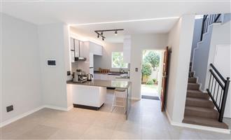 House For Sale in Olivedale
