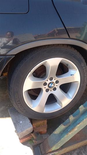 Bmw e53 rims and tyres