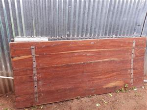 Sleeper used table top 2.5 m x 1 m