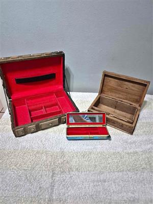 3 Vintage Jewelry boxes