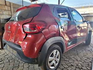 2017 Renault kwid 1.0 stripping for parts