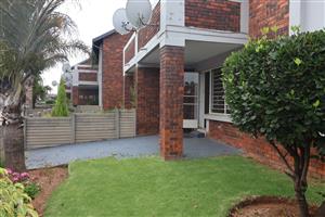 2 Bedroom Town house in Glen Marais