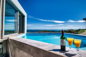 House For Sale in Oubaai