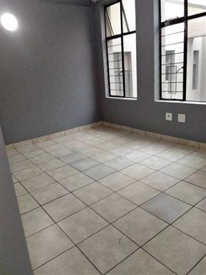 Inside Room for rent in Kensington 