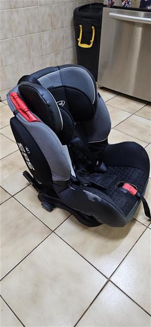 Baby isofix car seat