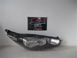 Ford Fiesta '13-'17 right headlight