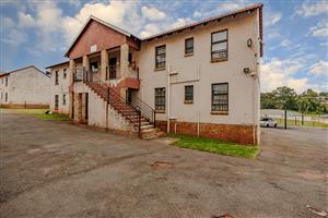 Modern Townhouse & Perfect Location