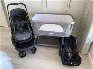 Chelino-Onida Flex II Black Travel & Next to Me Cot with Angelcare baby monitor