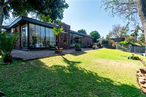 Gem in Lynnwood Manor!