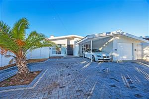 House For Sale in Townsend Estate